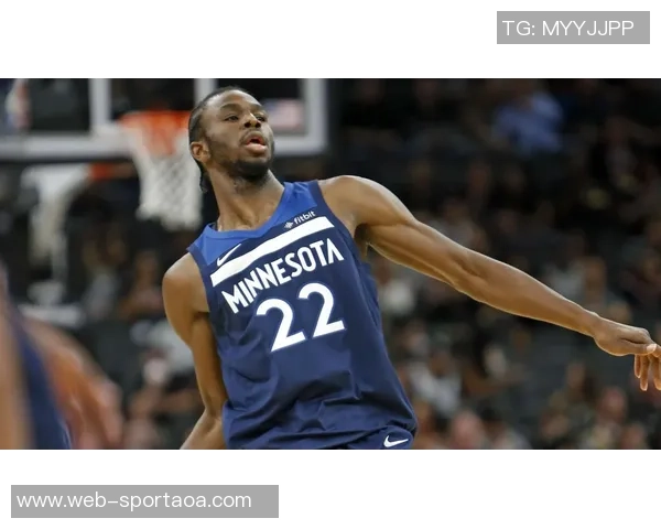 维金斯迎来生涯第700场比赛得分上双场均185分展现稳定表现